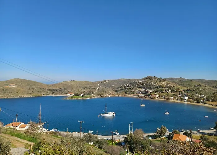 Vourkari Bayhouse